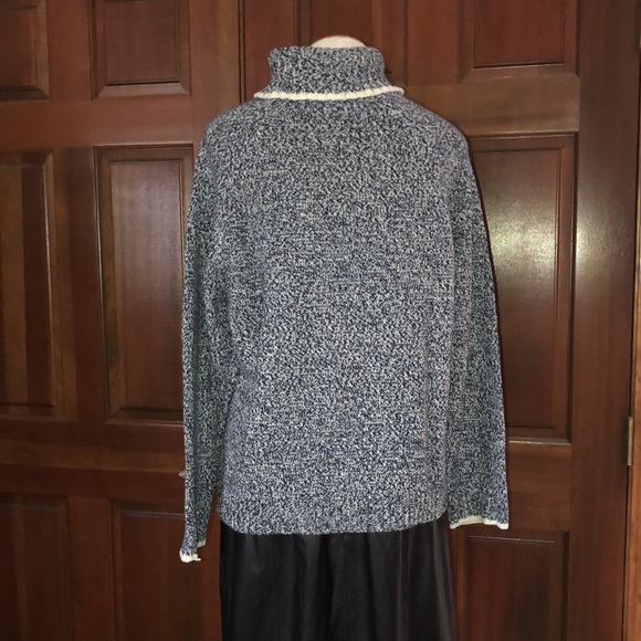 Liz Claiborne Turtleneck Sweater - Picture 2 of 5